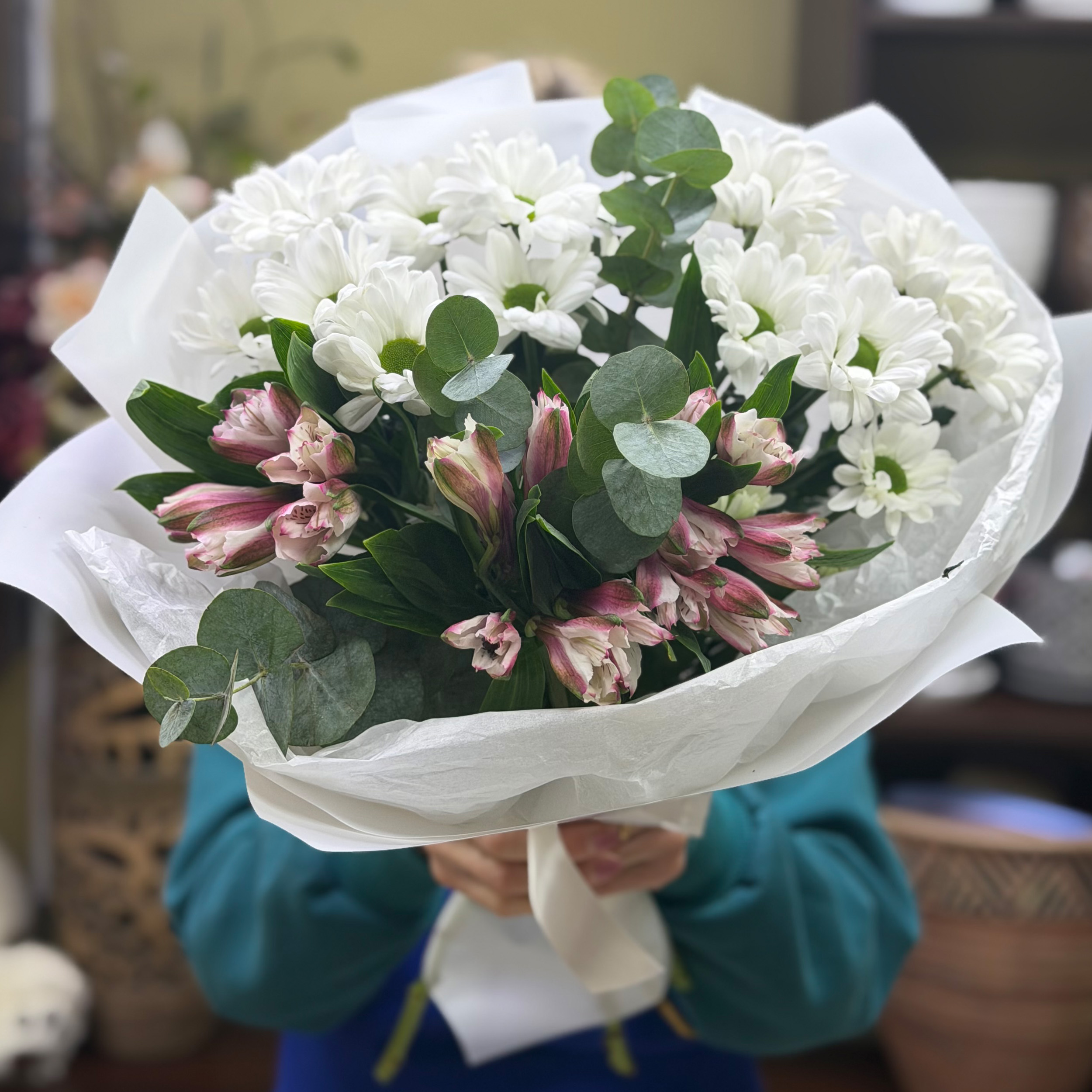 Букеты сборные, композиции