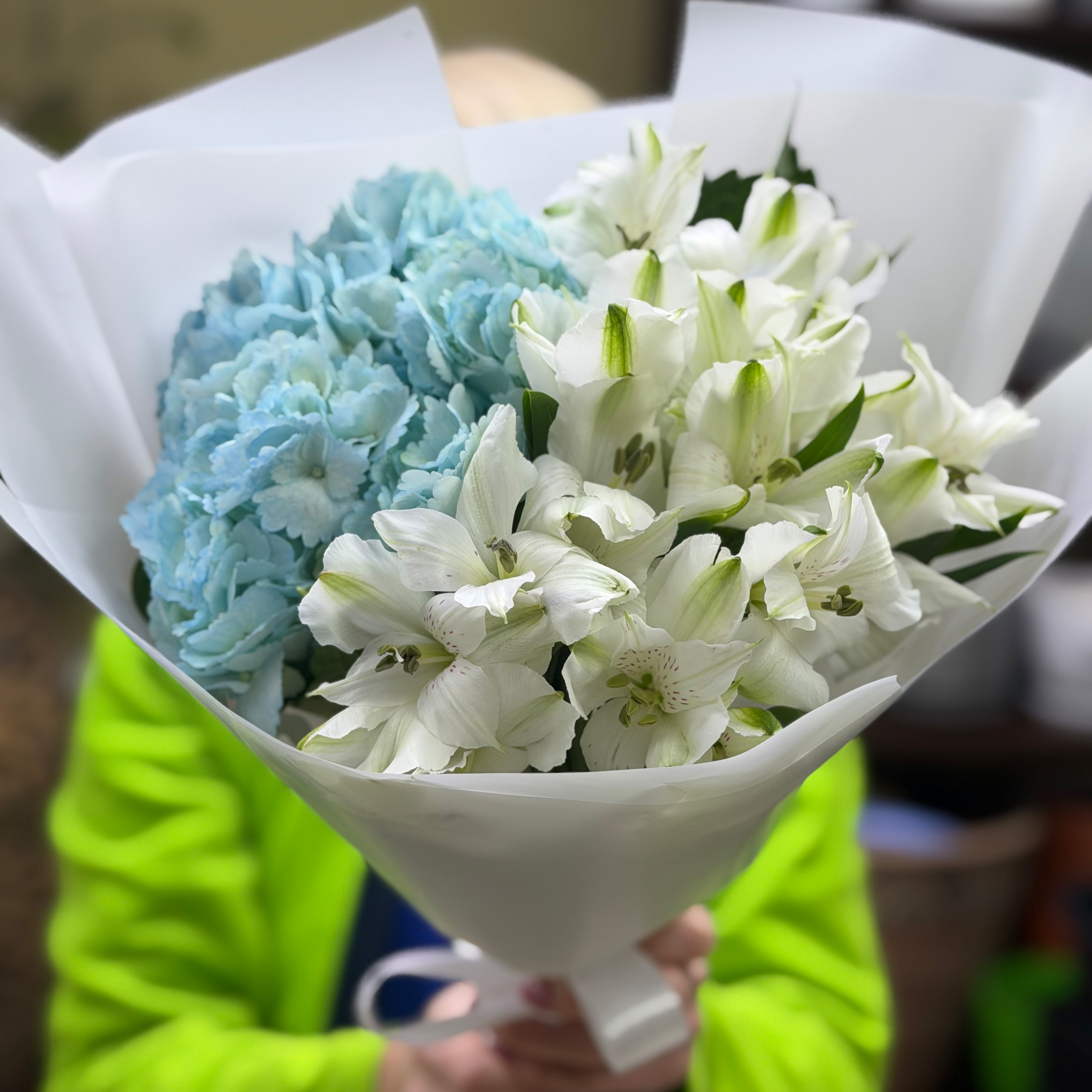 Букеты сборные, композиции