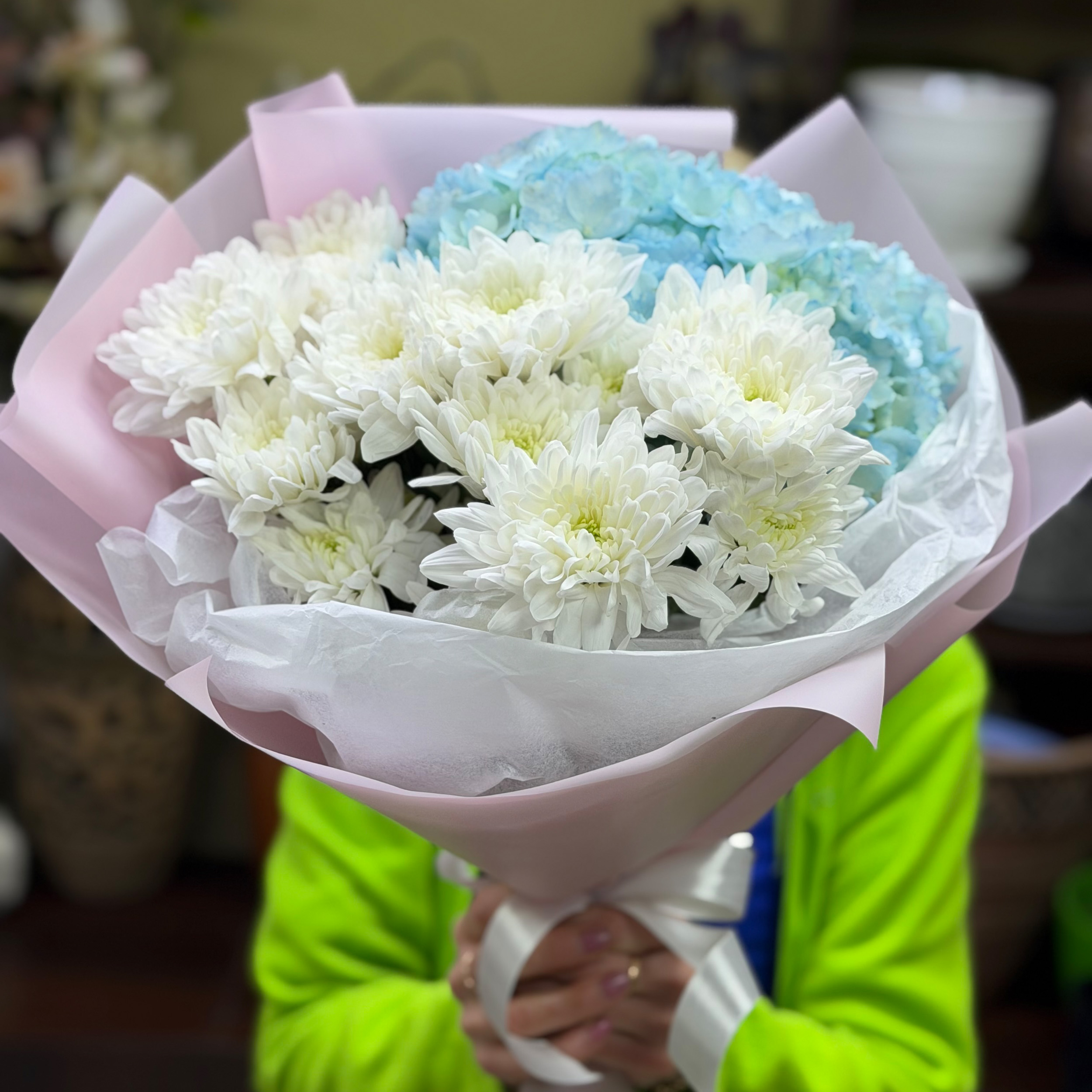 Букеты сборные, композиции