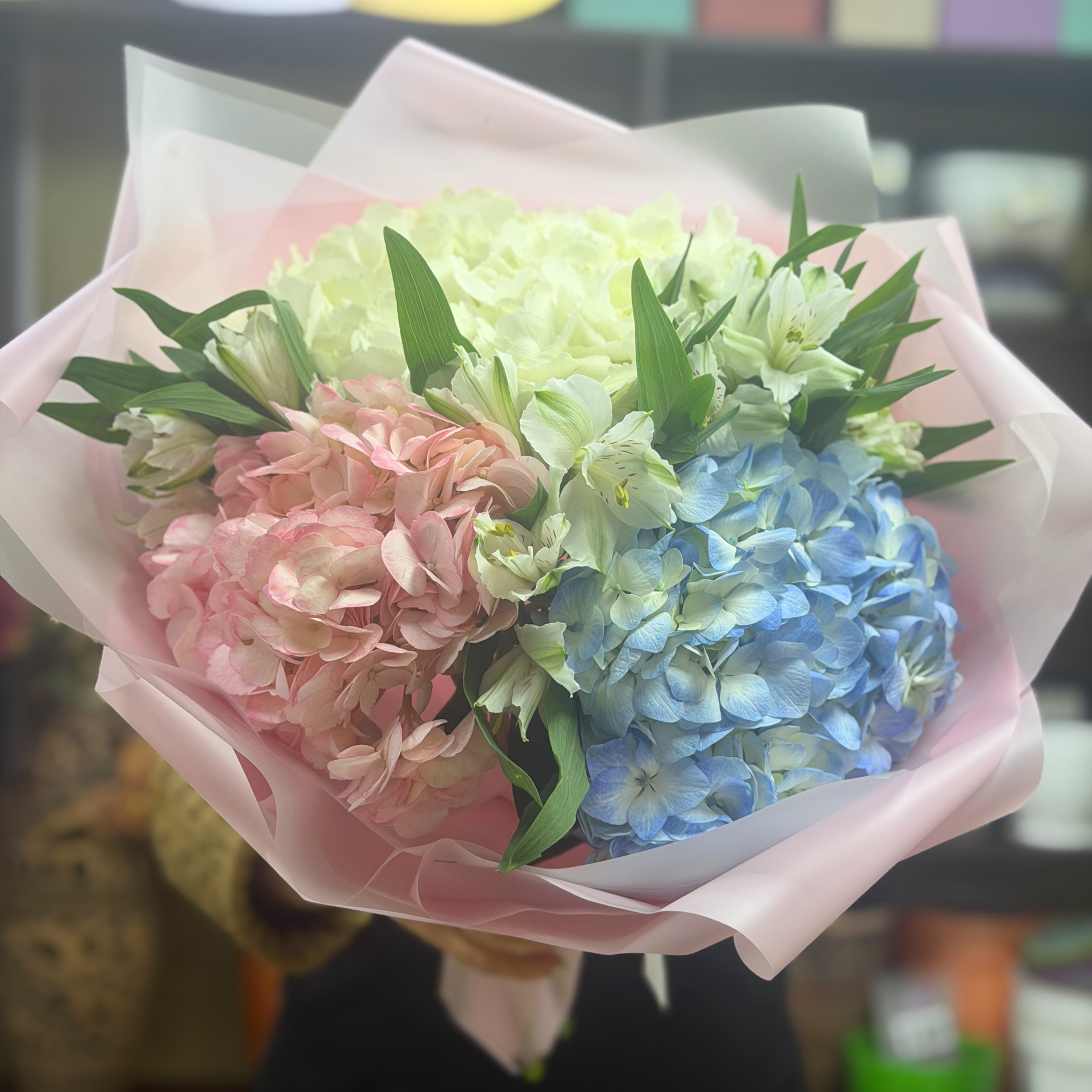 Букеты сборные, композиции